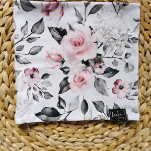 Cache cou fleurie fond blanc en coton