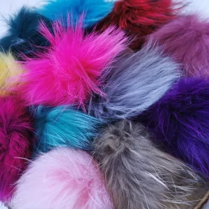 Choisissez votre pompon pour jumeler à votre tuque