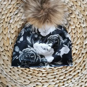 Tuque fleurie noir/blanc - SUR COMMANDE